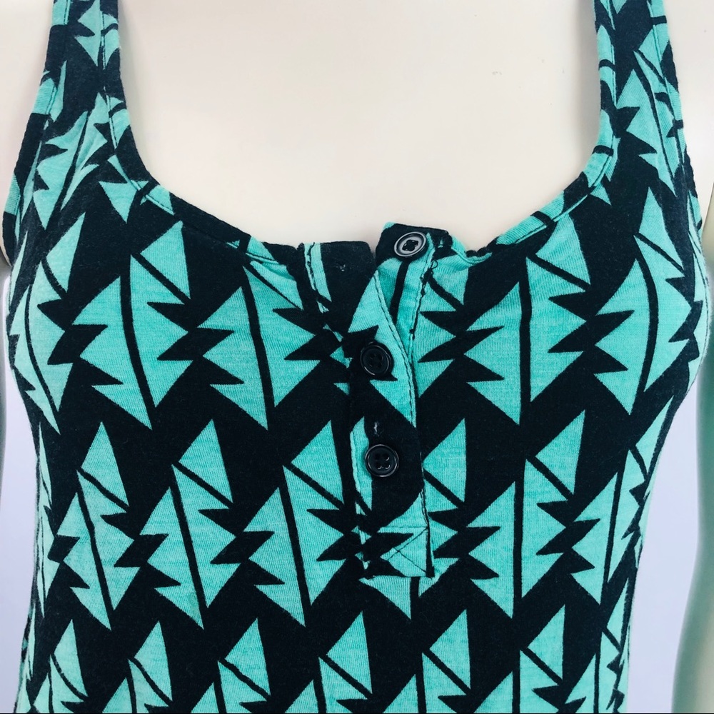 Modish One Geometric Tank - Picture 2 of 5